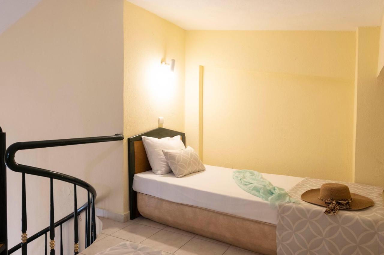 Aristides Hotel Fourka Eksteriør billede